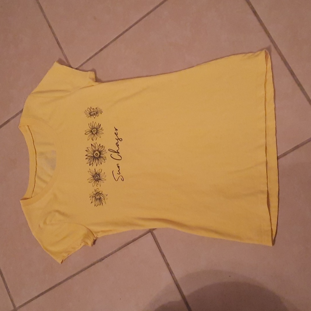 Tee Short